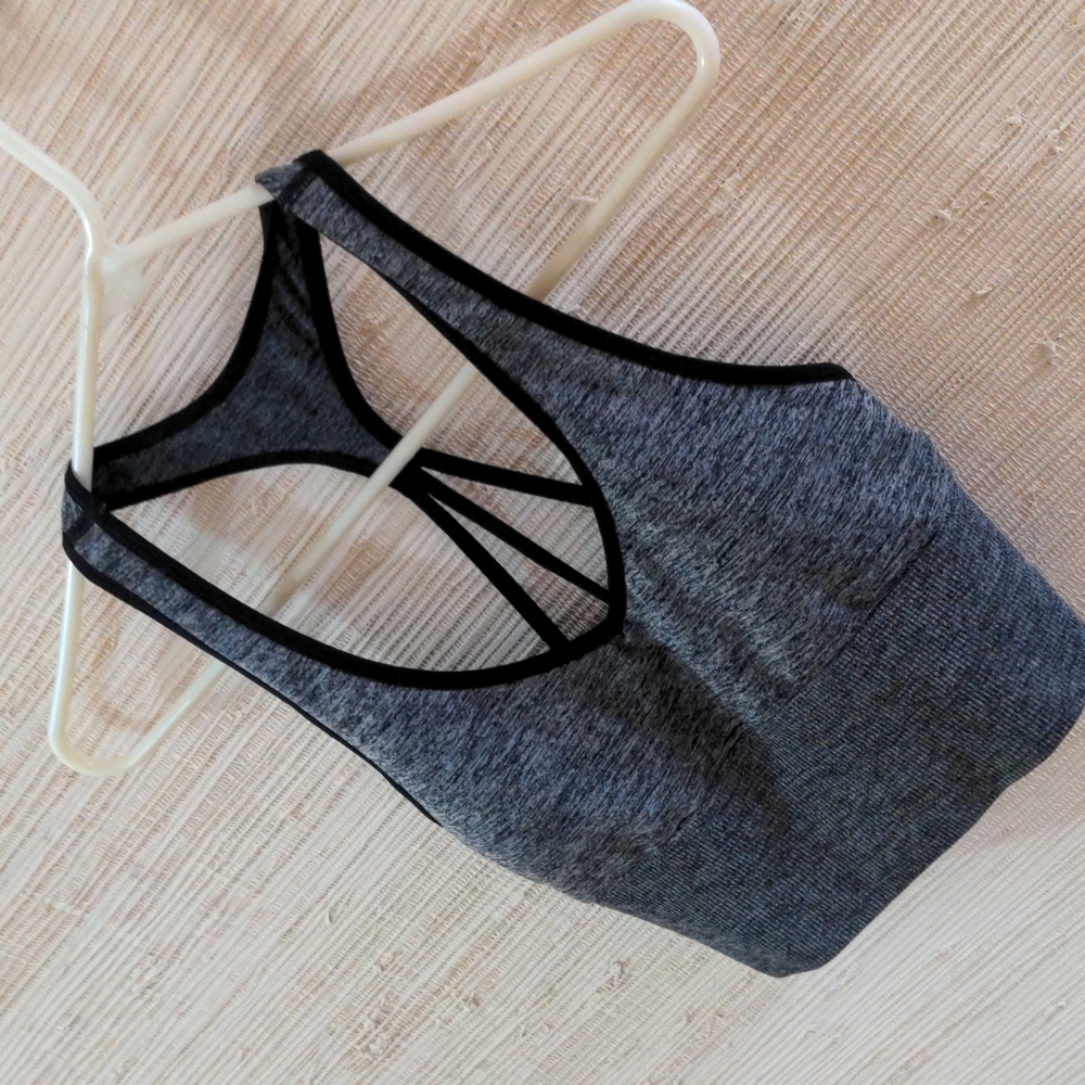 PINK sport workout bra S with removable light pads